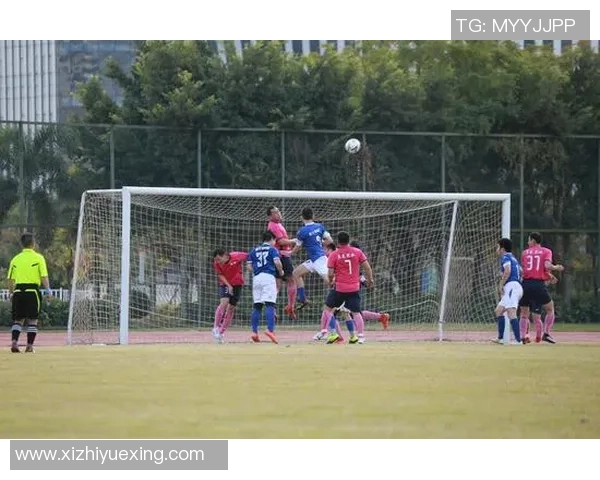 在第一视角中揭秘足球明星的真实身份与精彩瞬间